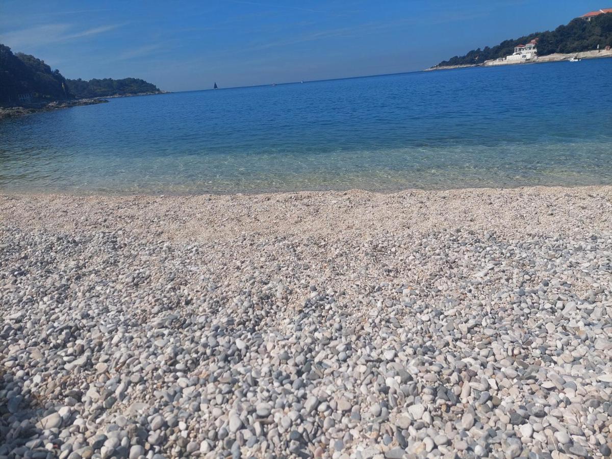 Near The Beach Pula Exteriör bild